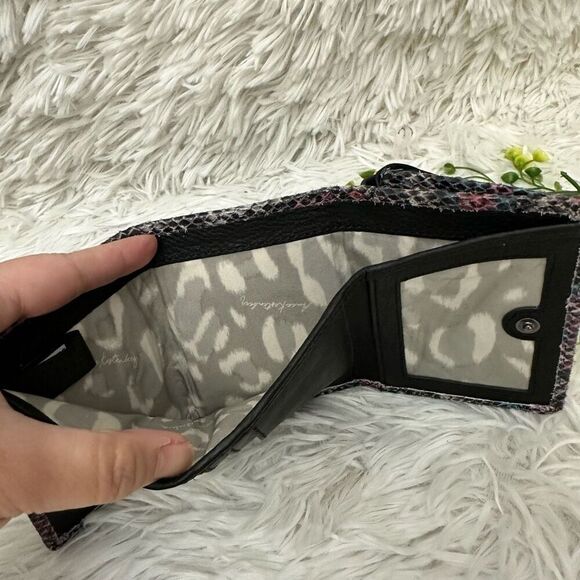 Aimee Kestenberg Zip It Up Trifold Wallet Summer Vibes Snake Multicolor NEW - Picture 5 of 8